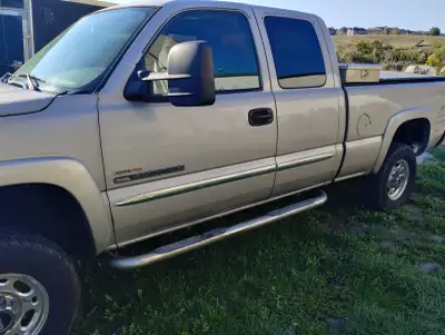 2005 GMC Sierra 2500hd. 4x4. 6.6 lly Diesel. Runs good, stock, no smoke. Body in good shape, some su...