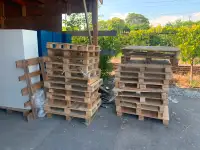 Free wooden skid pallets
