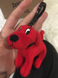 Clifford big red dog plush clip from 2004 vintage 