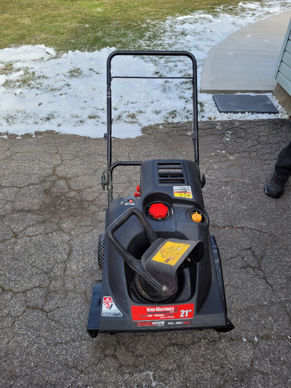 Snow thrower  - Gas in Snowblowers in St. Catharines - Image 2