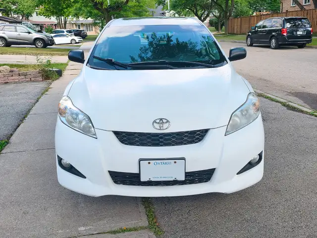 Toyota Matrix 2013 Very clean - no accident, sale by First Owner