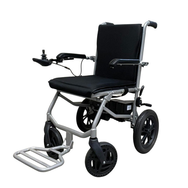 BATTERY OPERATED WHEELCHAIR. PORTABLE TRAVEL BUGGY DASH. in Health & Special Needs in Prince George - Image 2
