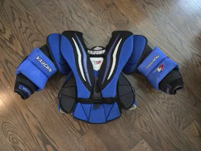 Vaughn Velocity V7 XR Junior Goalie Chest Protector – M/L, View more