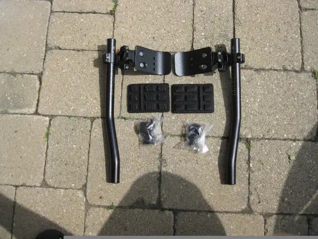 Road Bike Aerobars in Frames & Parts in Mississauga / Peel Region - Image 3