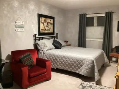Description Available Sept1-April 30, 2027. Semi-retired couple looking for a student. Walking dista...