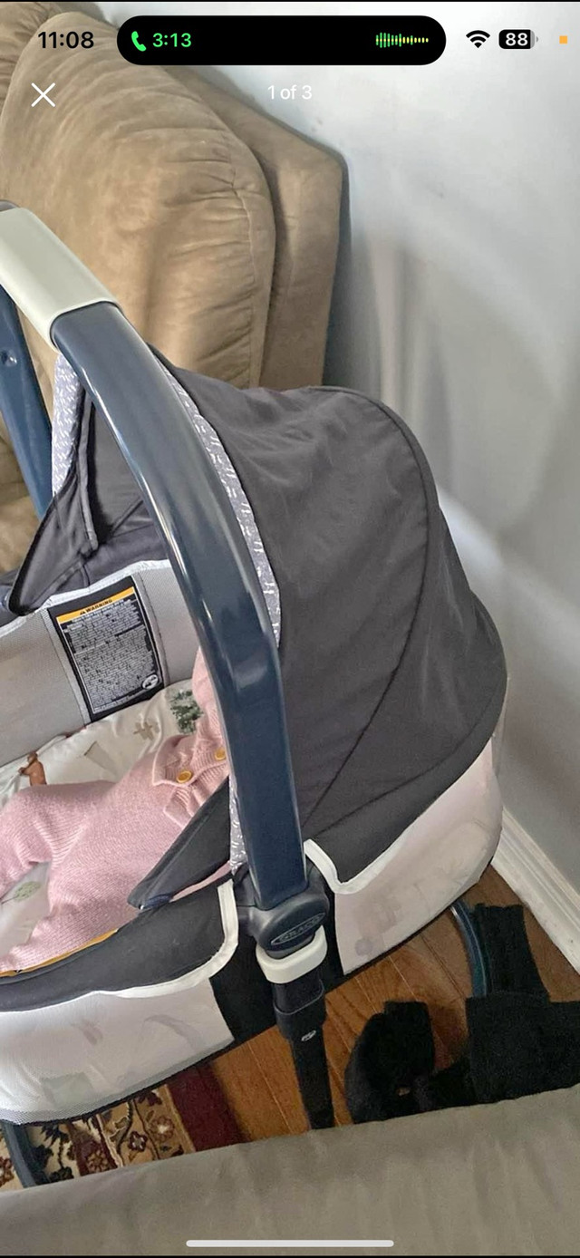 Graco Baby Bassinet in Strollers, Carriers & Car Seats in Oshawa / Durham Region - Image 3