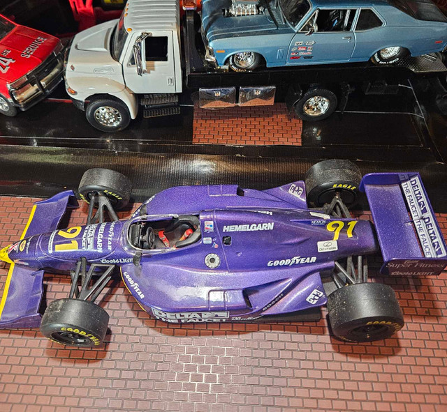 Diecast Cars 1:18th Scale  F1
 dans Jouets et jeux  à Hamilton - Image 3
