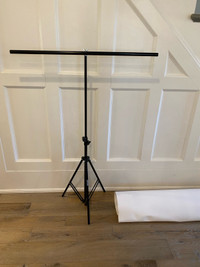 Backdrop support stand and backdrop paper