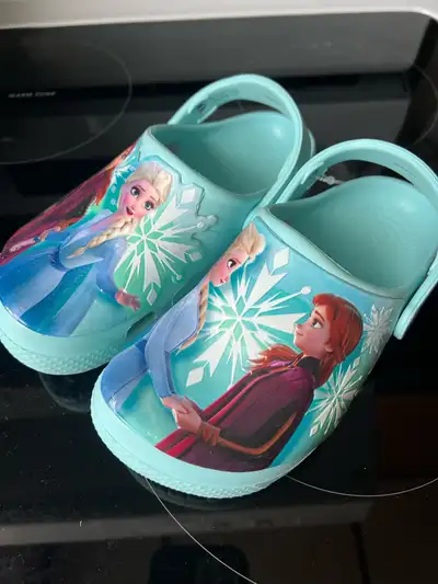 Crocs Frozen Size J1, View more