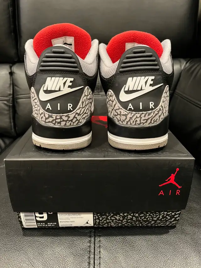 Air Jordan 3 Retro • Black Cement (2018) • Size 9.5 in Men's Shoes in City of Toronto - Image 3
