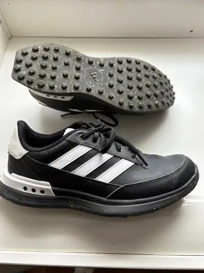 Golf shoes (men’s size 8), View more
