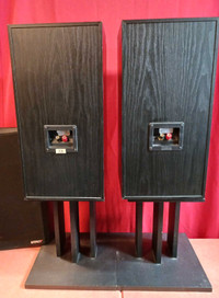 Energy 3.1E Speakers with stands