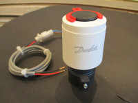Danfoss TWA-A NC 088H3110  24 Volt Thermal Actuator.