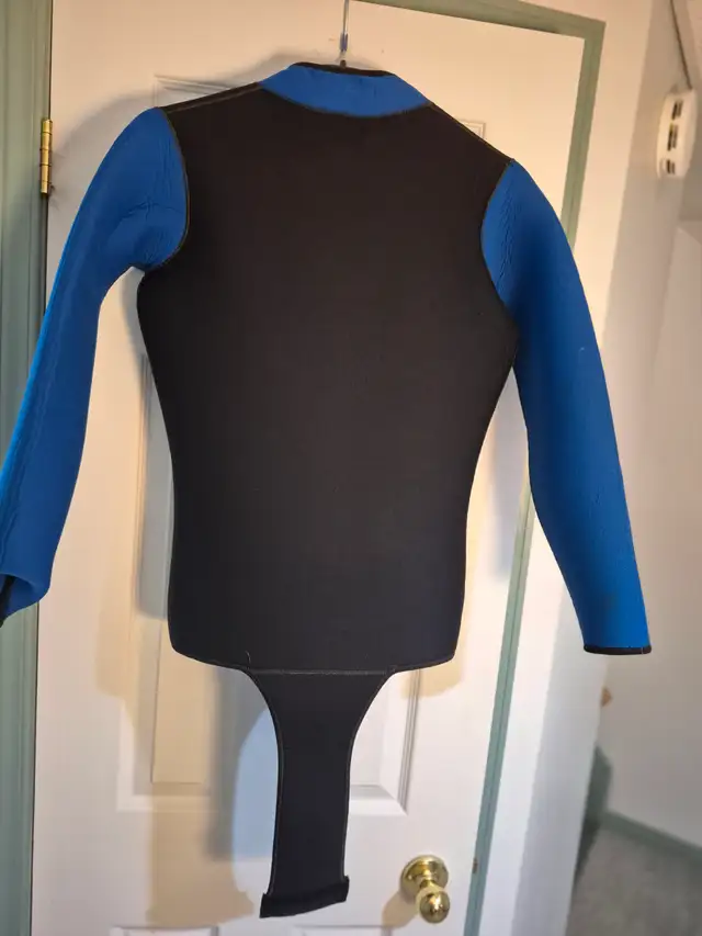 Men's or Ladies Wetsuit in Water Sports in Ottawa - Image 7