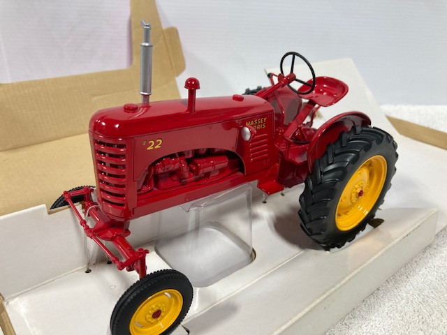 1/16 MASSEY HARRIS 22 Farm Toy Tractor, used for sale  