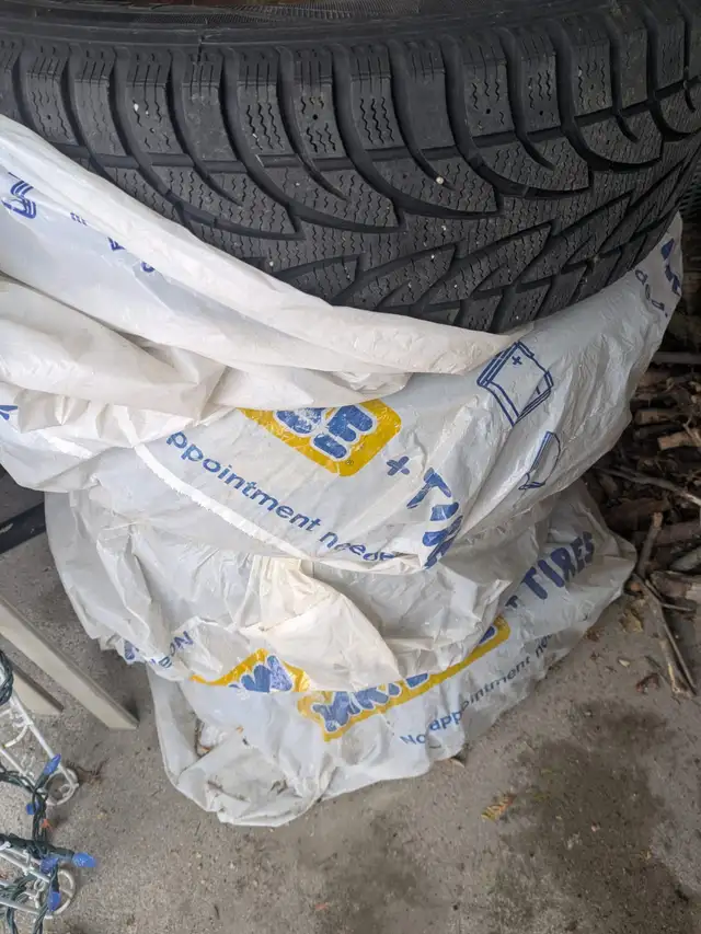 Set of 4 Sailun WST1 Ice Blazer Winter Tires with Rims in Tires & Rims in London - Image 4