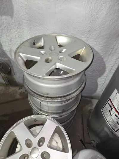 5 - 17inch jeep cheerokee rims