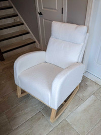 Upholstered rocking chair - Boucle fabric with side pocket