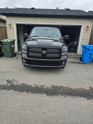2013 Dodge Ram 1500 Sport