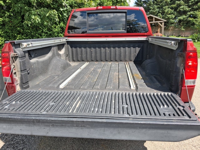 Nissan Titan SV 4x4 2013 – 284 000 km – Pour pièces ou réparer — photo 4