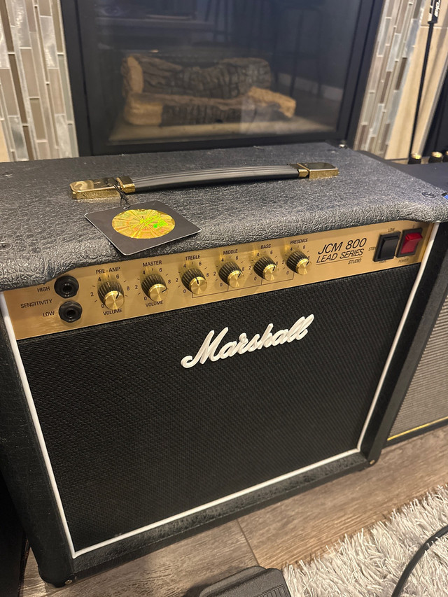 Marshall Studio Classic SC20 Combo  in Amps & Pedals in Strathcona County
