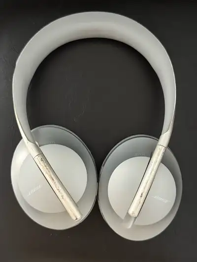 Bose 700 – Fully Working, Some Wear + Cable, View more