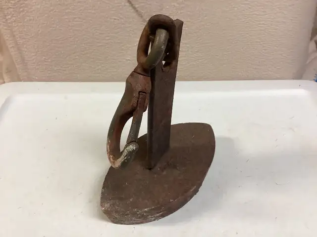 Antique Weight & Eyebolt. in Other in City of Halifax - Image 3