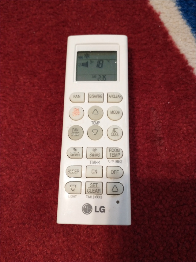 LG AKB73315610 REMOTE CONTROL PORTABLE AC  dans Autre  à Ville de Montréal