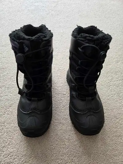 Columbia Bugaboot Celsius winter boots in a kids' size 4. , View more