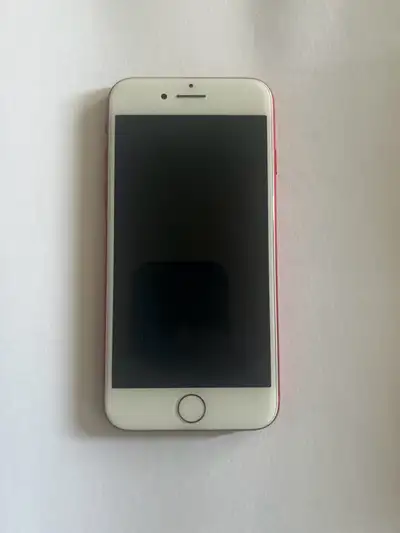 iPhone 7 Great condition No scratches or dents Clean Comes with a free case $110 OBO feel free to re...
