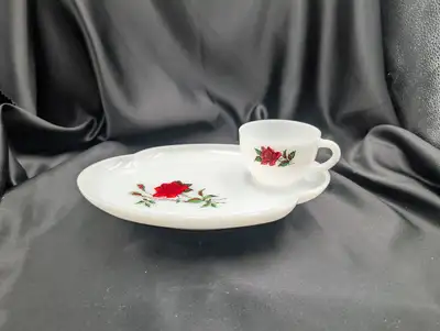 Vintage Milk Glass Federal Glass Company Rosecrest Snack Set, View more