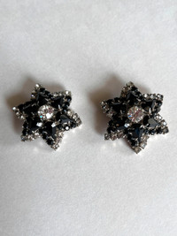 Large Vintage Clip on Earrings f. Black and Crystal Rhinestones