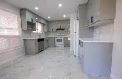 Looking for someone to rent a private room in a detached 3-Bedroom House with lawn – $700 All Inclus...