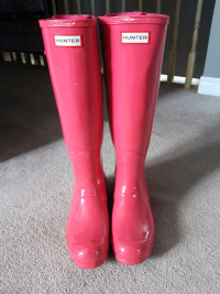 Pink Hunter boots size 8