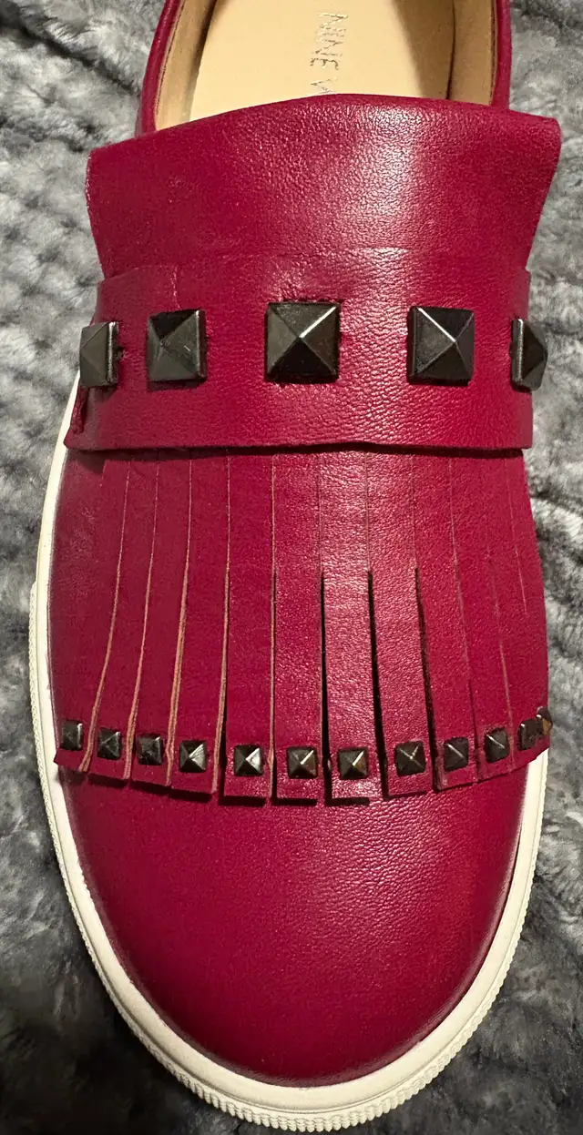 NIB Women's Leather Nine West Studded Slide-On Magenta Shoes 7.5 in Women's - Shoes in Calgary - Image 11