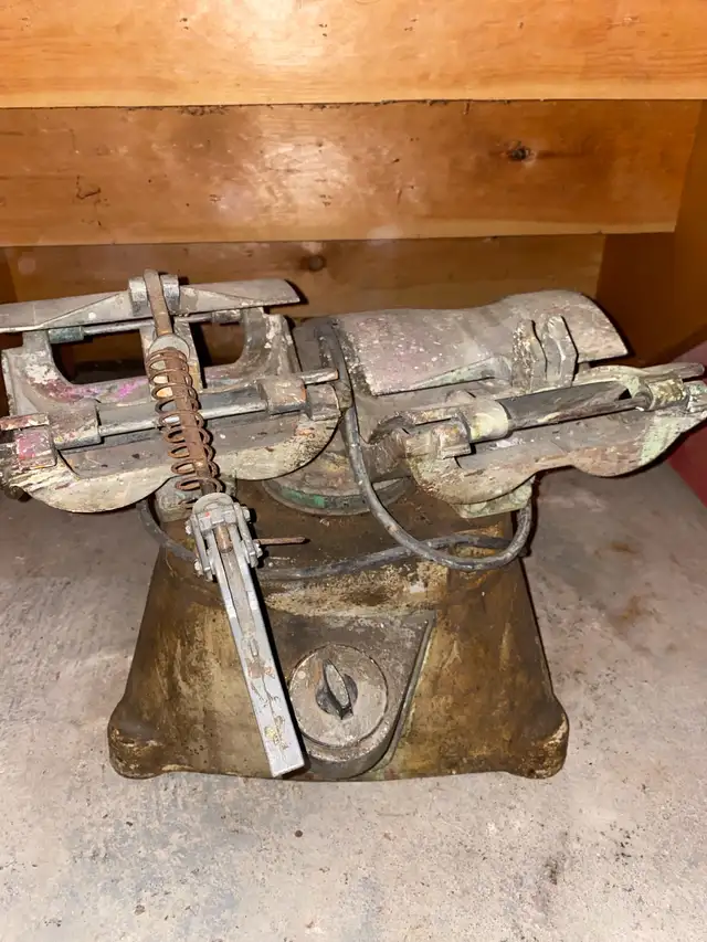 Antique Paint Shaker64840215363969120