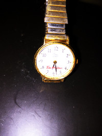 VINTAGE  TIMEX WOMANS  TIM  HORTONS WATCH