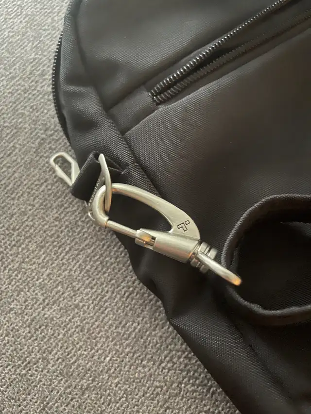 Sac convertible de voyage in Bags & Luggage in Longueuil / South Shore - Image 5