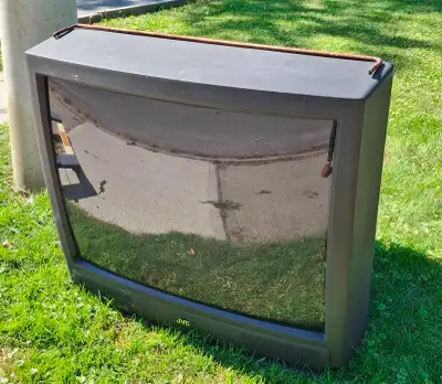 Free tv for pickup, View more