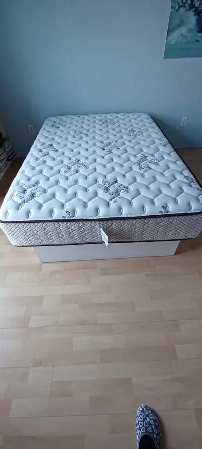 BASE DE LIT + MATELAS POUR LIT 2 PLACES, View more