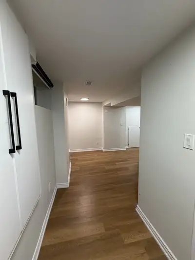 1 bed 1 bath full basement for rent Seperate walkout entrance 2 parking available Newly renovated Fu...