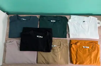 Men's UNIQLO U Airism T-Shirts - Lot of 7, Size SMALL, View more