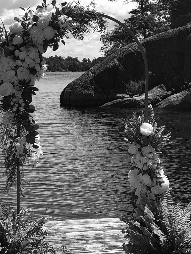 Wedding arch in Outdoor Décor in Kingston - Image 3