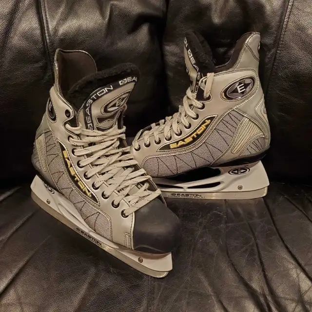 Mens EASTON Skates Size 10.5 E Skate Size in Skates & Blades in Barrie - Image 4