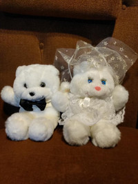 BRIDE AND GROOM CUTE TEDDY BEARS