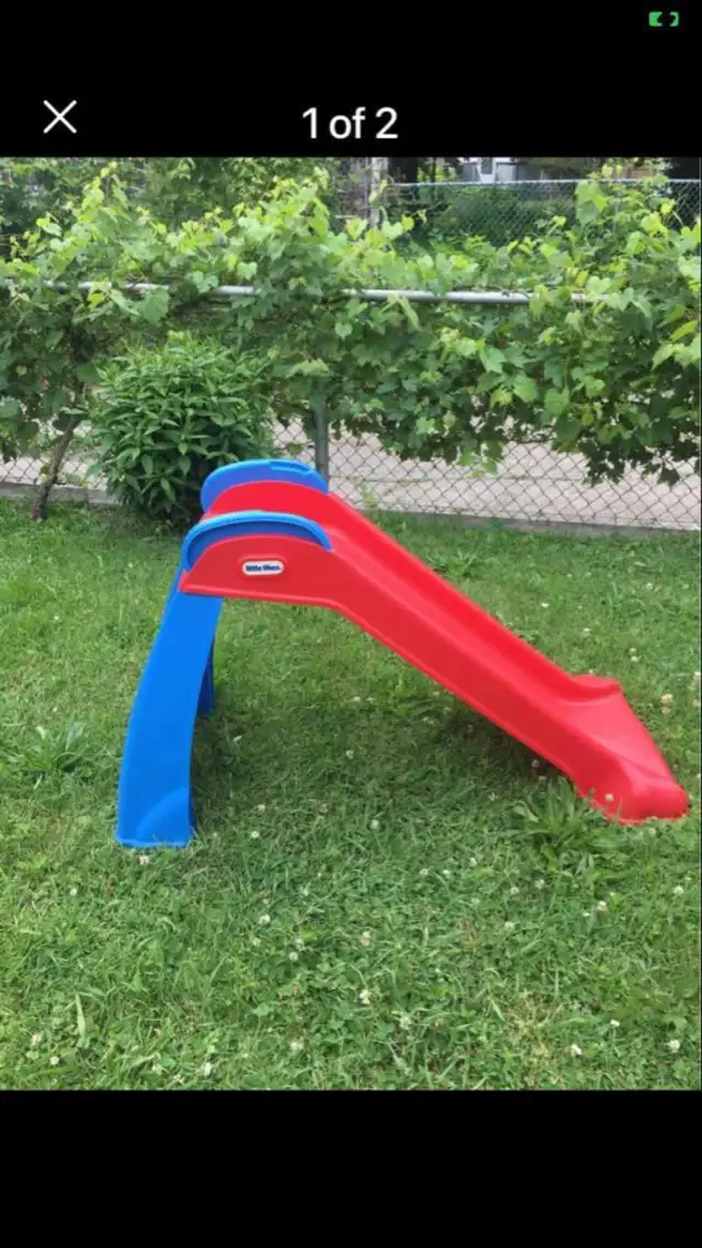 2 Slides like new each is $40 in Toys in Windsor Region - Image 2