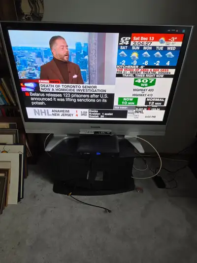 Classic Panasonic Viera TH-50PX60U 50" Plasma TV, Remote, Cables, View more