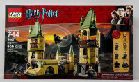 New Lego Harry Potter Hogwarts 4867 - Sealed - 7 Minifigures
