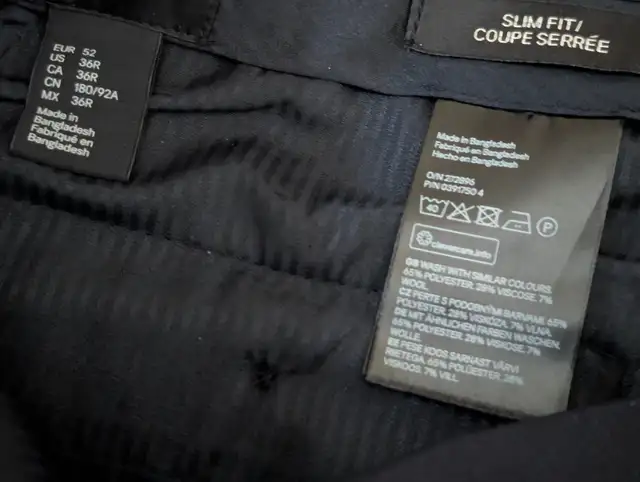 Men's Dress Pants, slim style, 36" waist, 31 - 32" leg / inseam in Men's in Edmonton - Image 7