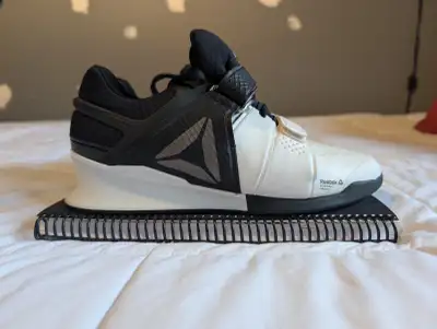 - Size 8 - Black & White - Dual Strap - 22mm Heel - 9/10 Condition Substantial lifting shoes for any...